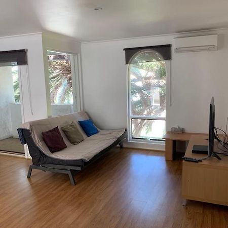 Adelaide Holiday Homes Екстер'єр фото