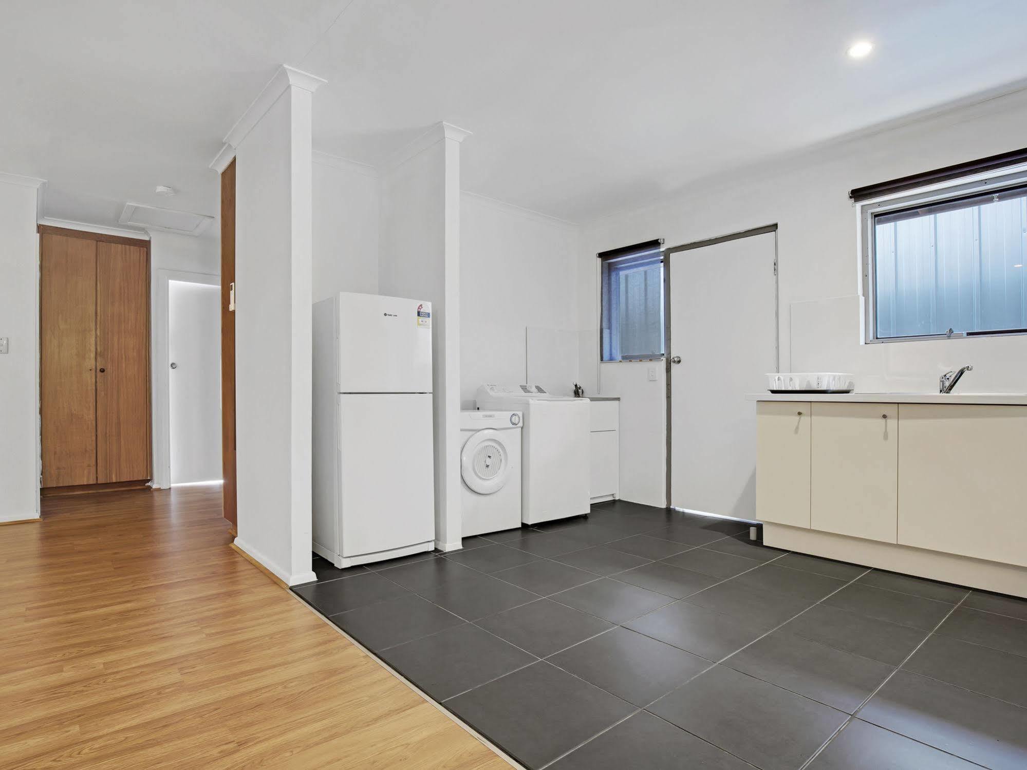 Adelaide Holiday Homes Екстер'єр фото