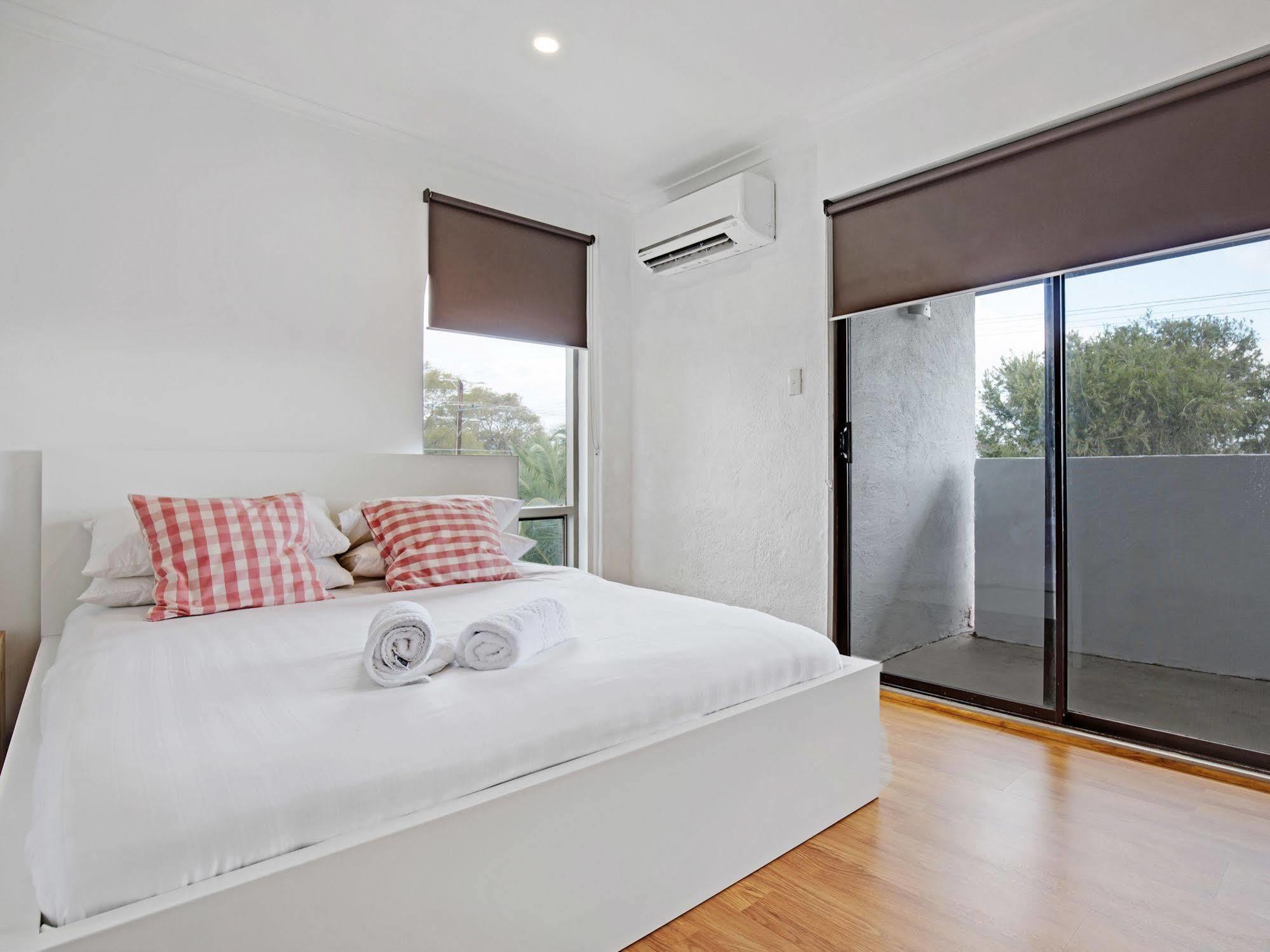 Adelaide Holiday Homes Екстер'єр фото